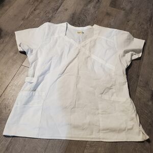 White wonderwink scrub top